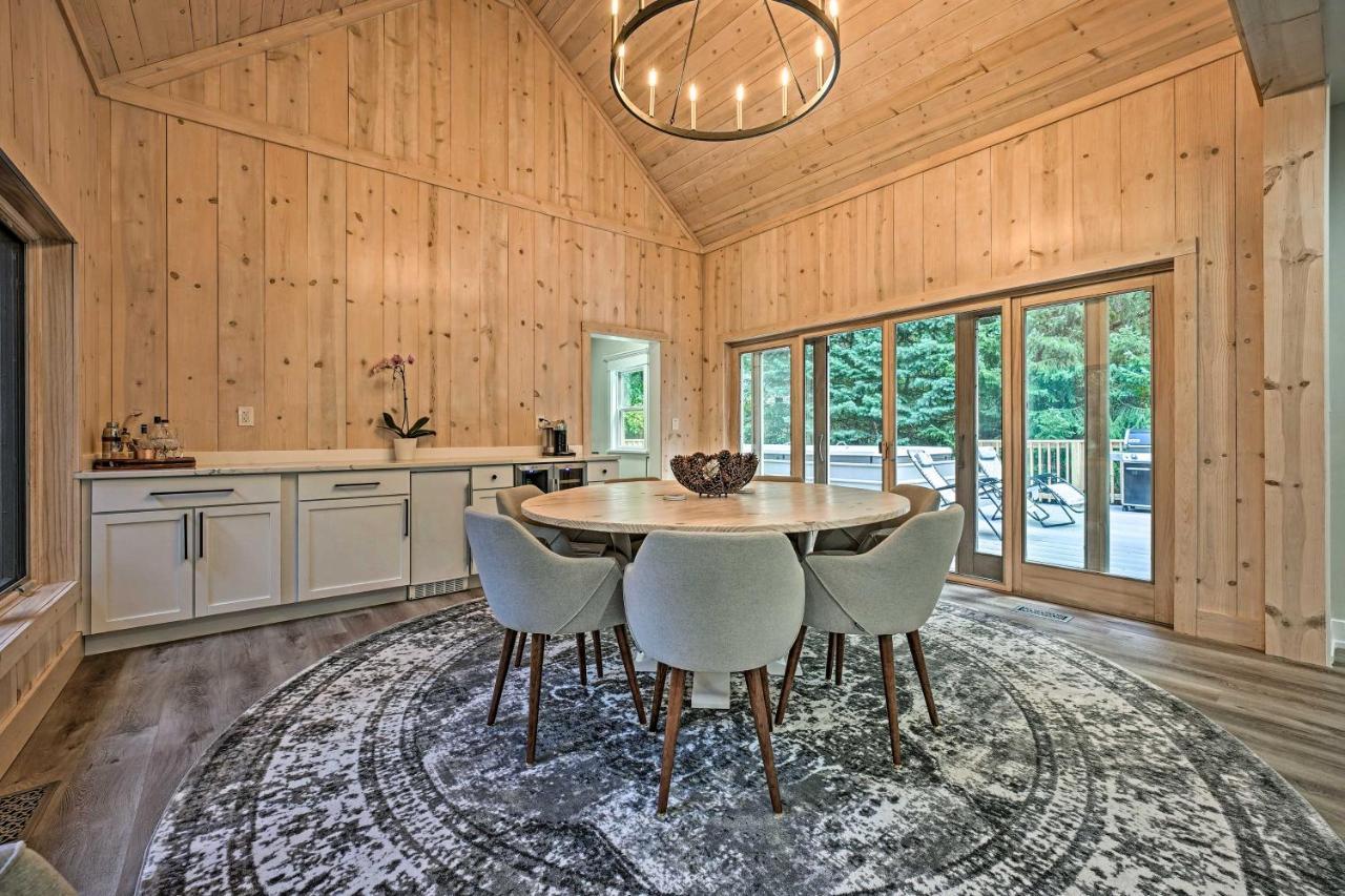 Luxury Family Home With Deck, Swim Spa And Grill! New Buffalo Exterior foto